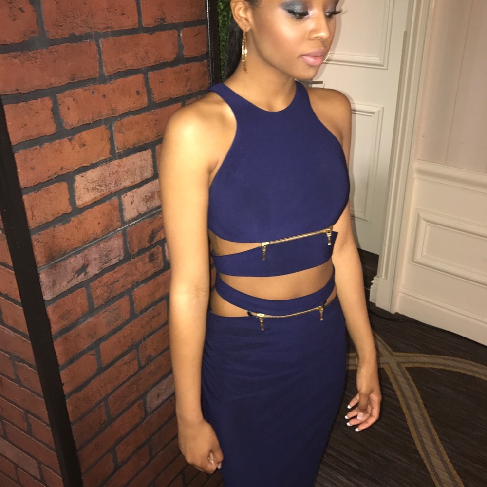 Navy Blue Faviana Prom Dress (Worn Once) - Picture 3 of 4